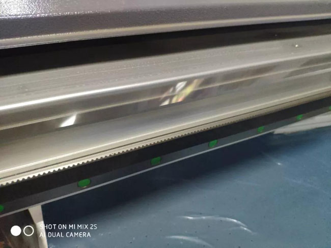 uv平板机光栅条有什么作用